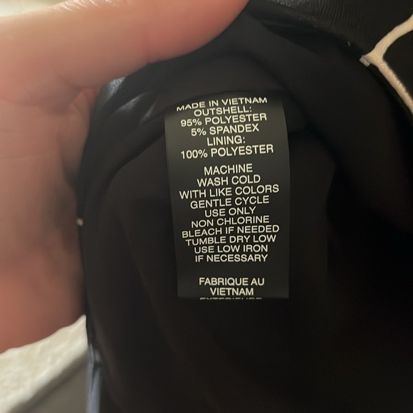 Vince Camuto black and white top - Picture 5 of 5